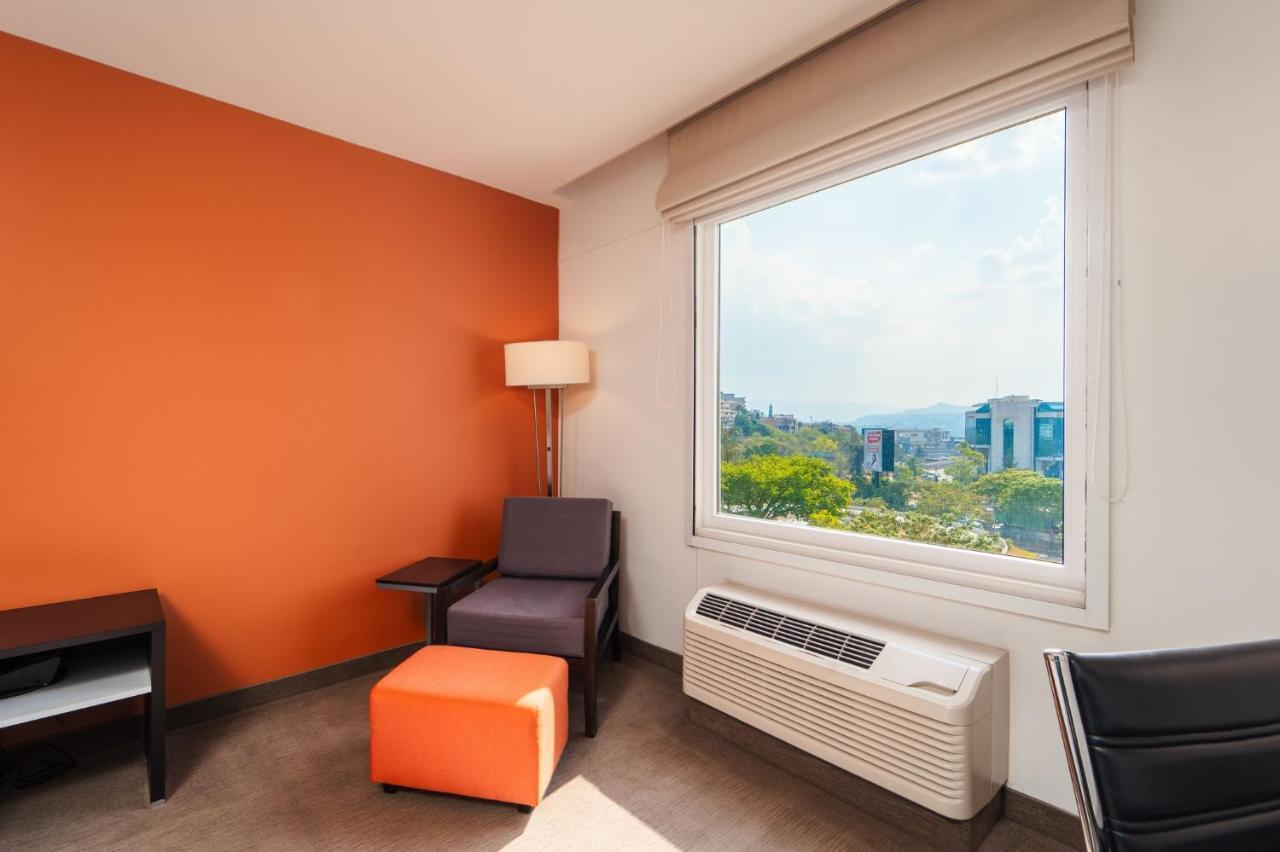 Holiday Inn Express Tegucigalpa By Ihg Exterior photo