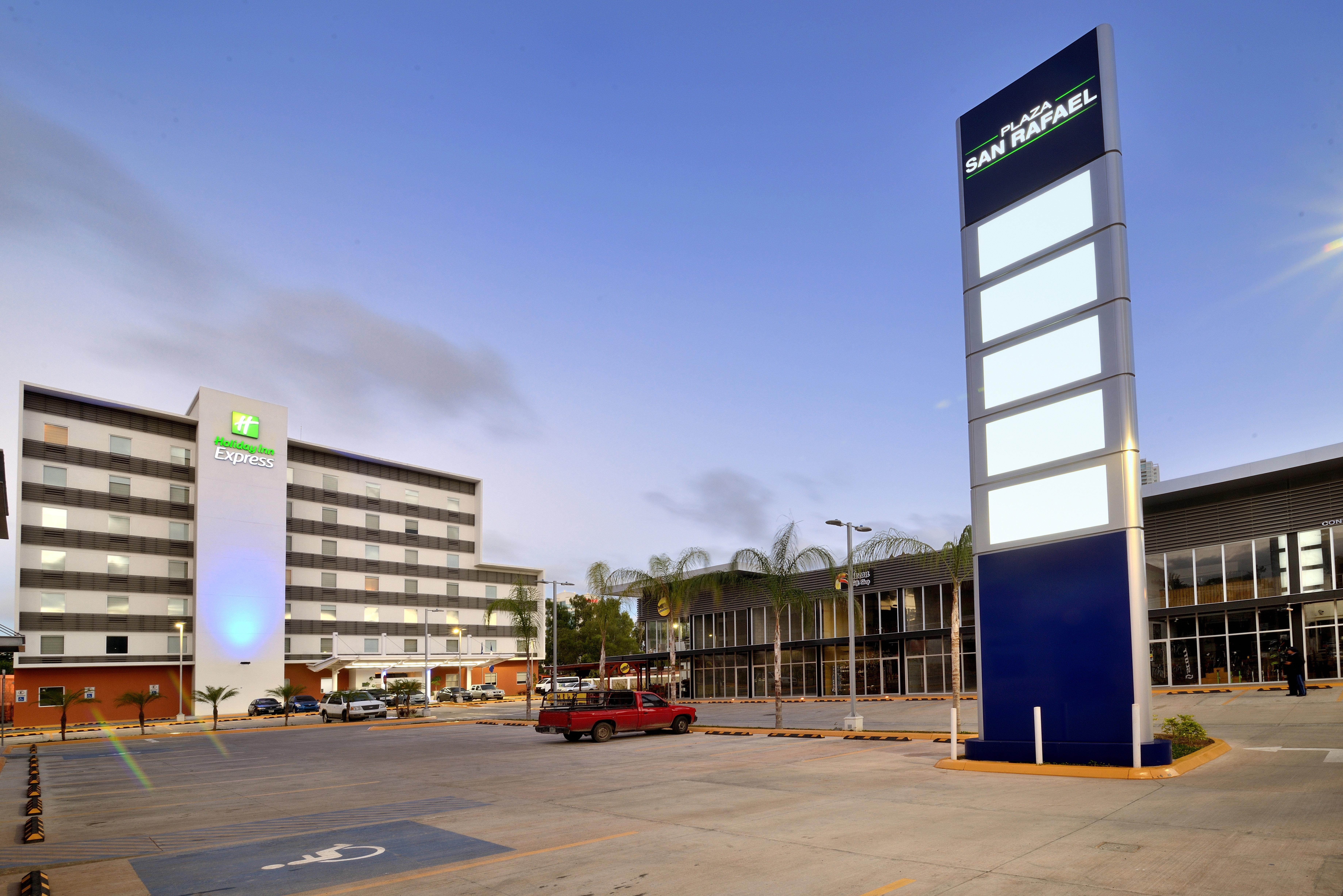 Holiday Inn Express Tegucigalpa By Ihg Exterior photo
